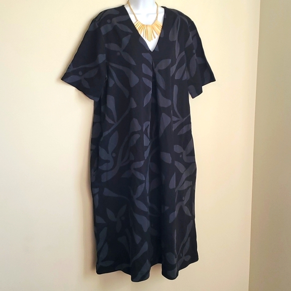 Marimekko Dresses & Skirts - Gorgeous 😍 NWOT Maxi Dress by Marimekko. Comfort and Style all in one dress.